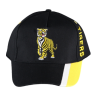 Casquette noire au style sportif avec d’un tigre brodé et de bandes jaune et blanche.